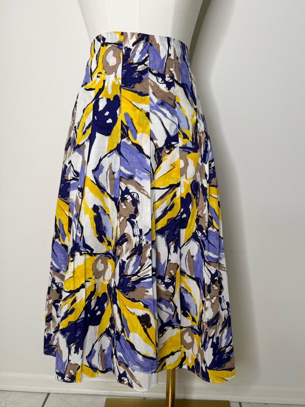 Jones Wear Yellow, Blue & White Abstract Floral Midi Skirt